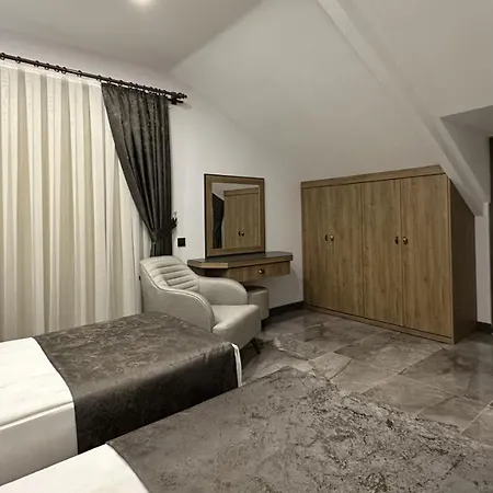 Quality Gold Hotel